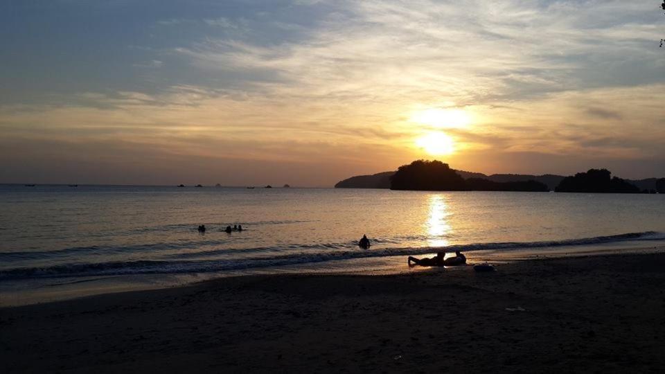 Tara House Hotel Koh Lanta Luaran gambar